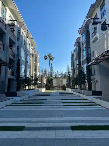 Hadley apartment community outdoor space